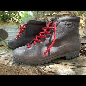 Italian made Pivetta women’s hiking boots!